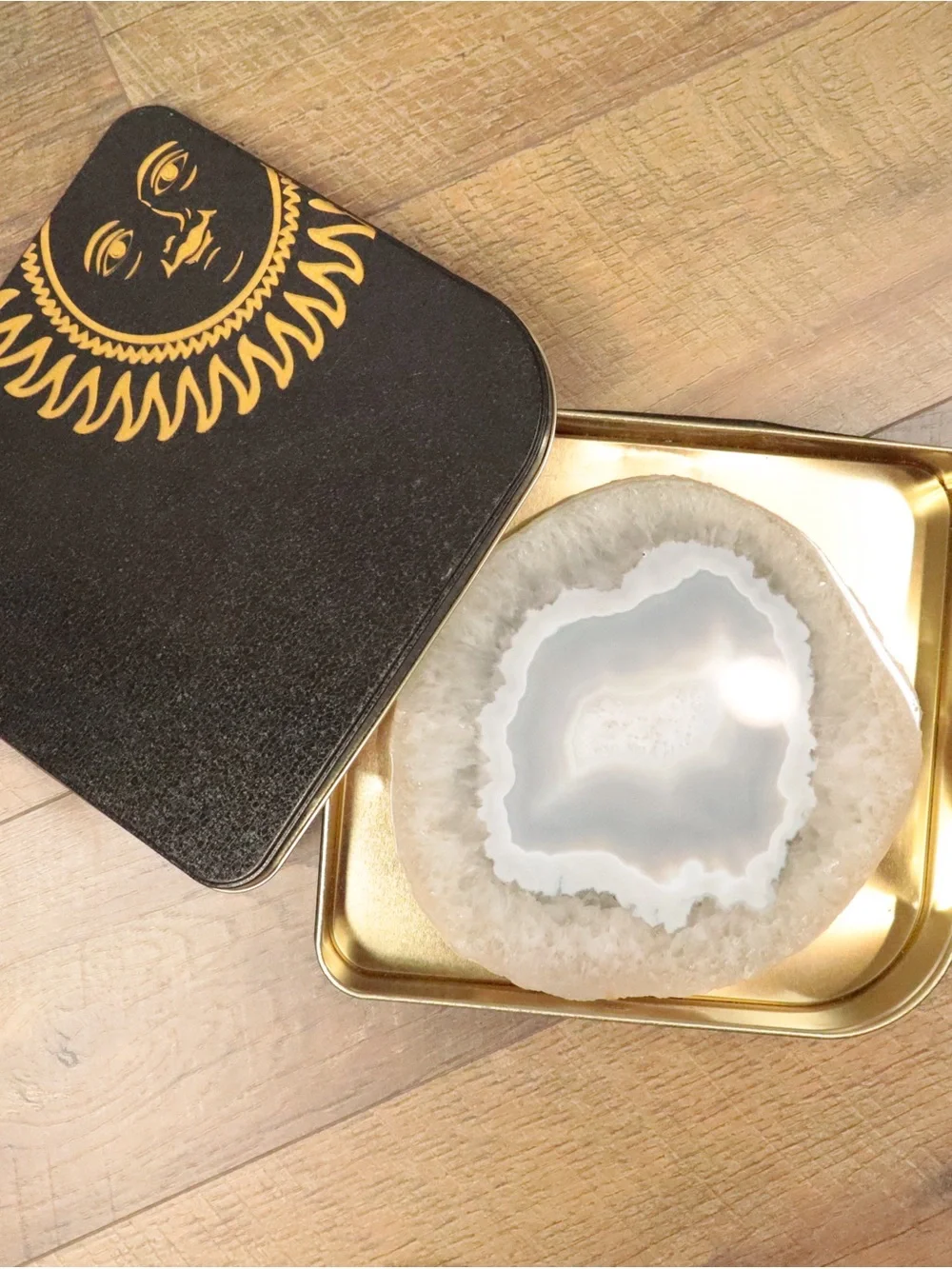 Crystal Agate Geode Display Slice 8 inches & Sun Celestial Decorative Tin⁠